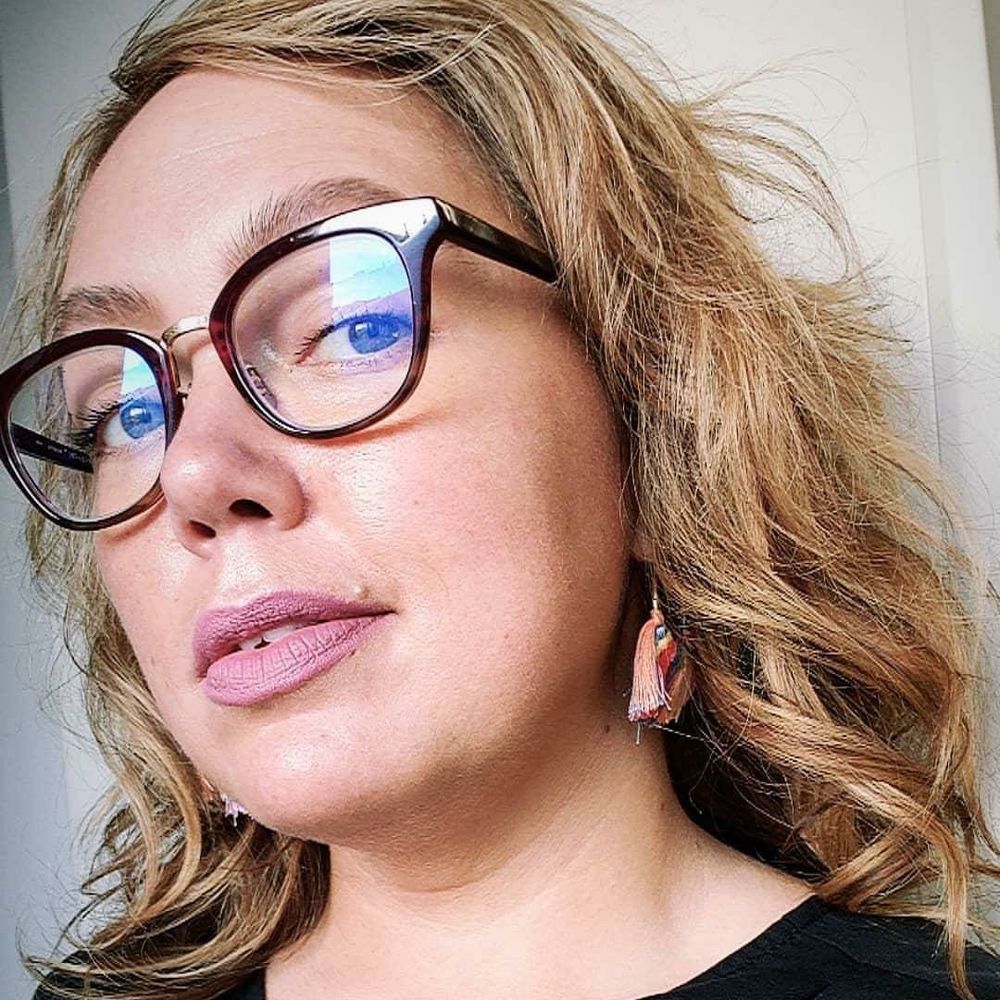 Meet your Posher, Devin